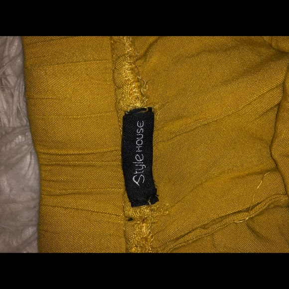 Mustard yellow off the shoulder top - Picture 2 of 2